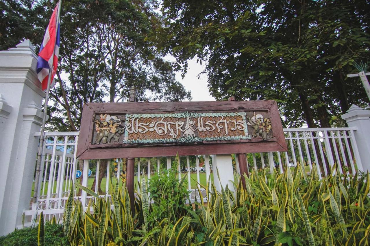 Titans House Chiang Dao Hostel Kültér fotó